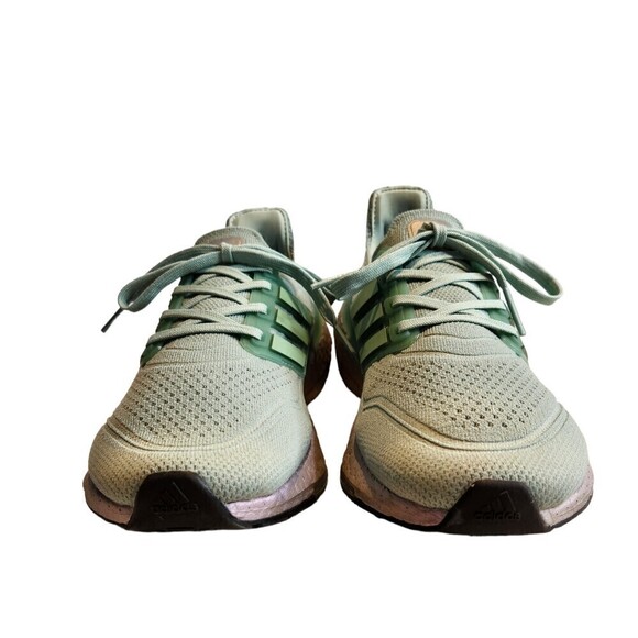 ADIDAS Original UltraBoost 21 in Hazy Green, 7.5 - Picture 6 of 16